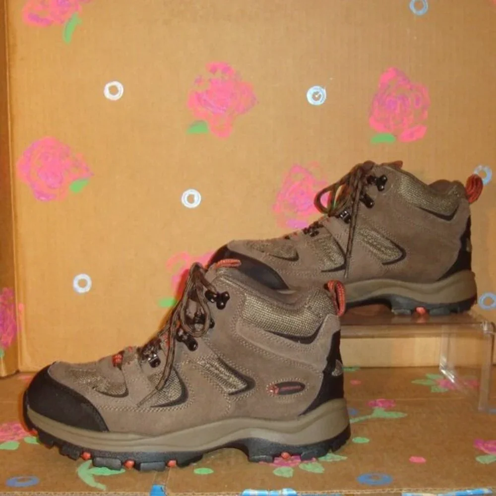 NEVADOS Boomerand Mid Hiking Boots Mens Size 8W